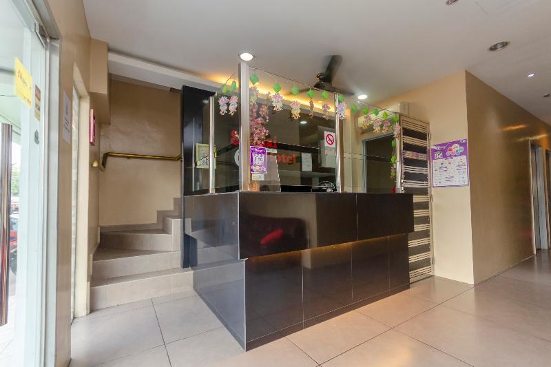 Oyo 1010 Skudai Hotel Exterior photo